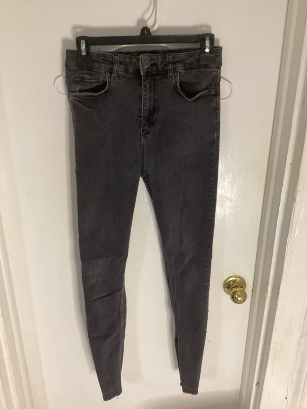Zara Dark Gray Frayed Ankle Jeans Size 6